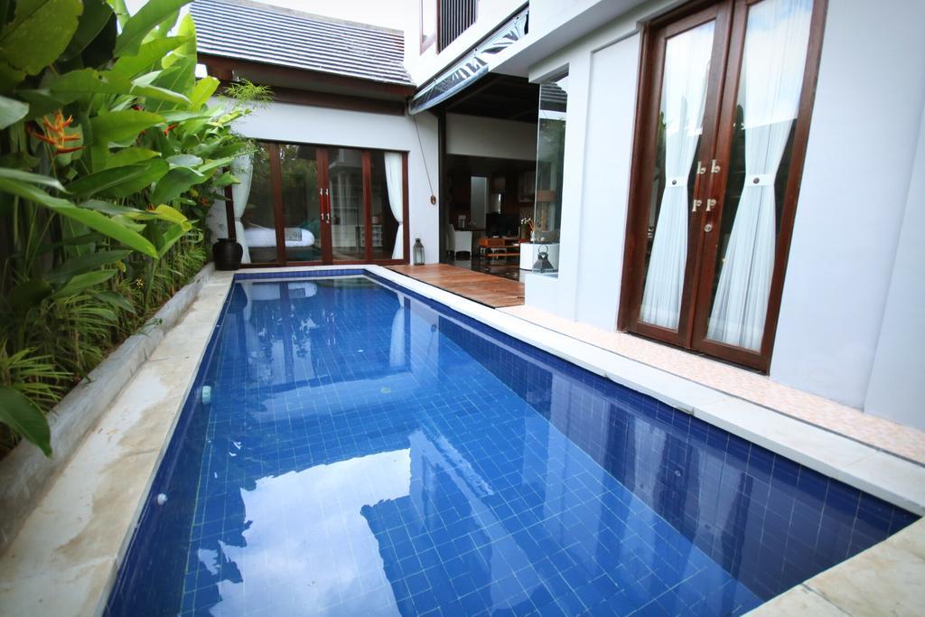 Villa Habibi Uluwatu Exterior foto